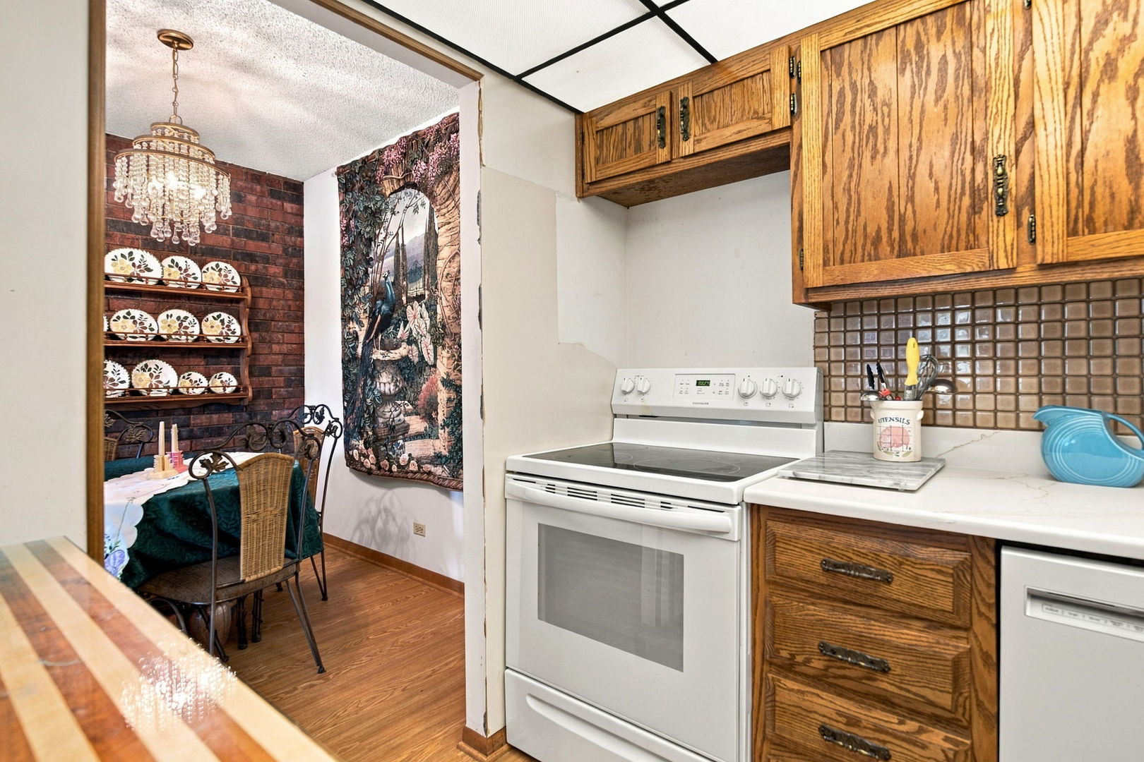 1503 Woodbridge Road, Unit 2G Joliet, IL 60436 - Photo 10 of 31 Gallery Image 10