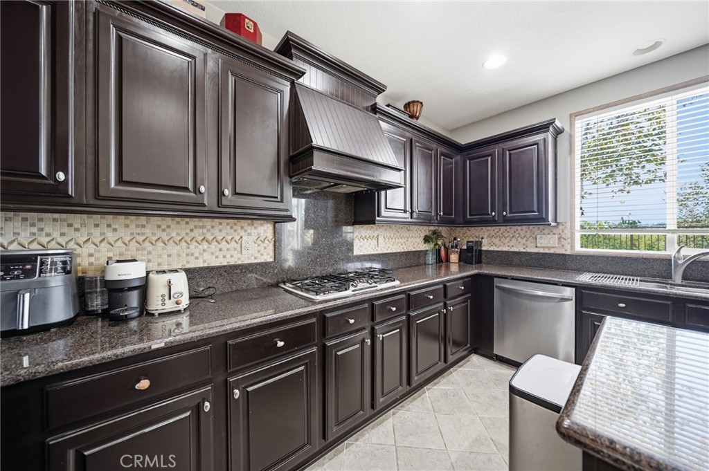 13903 Highlander Road La Mirada, CA 90638 - Photo 16 of 65