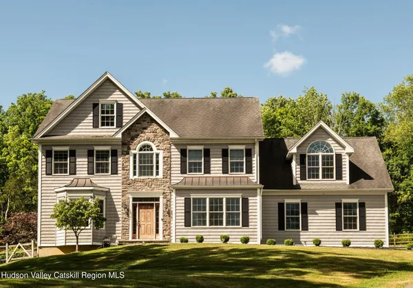 $1,450,000 | 28 Crimson Hill, Rhinebeck, NY 12572