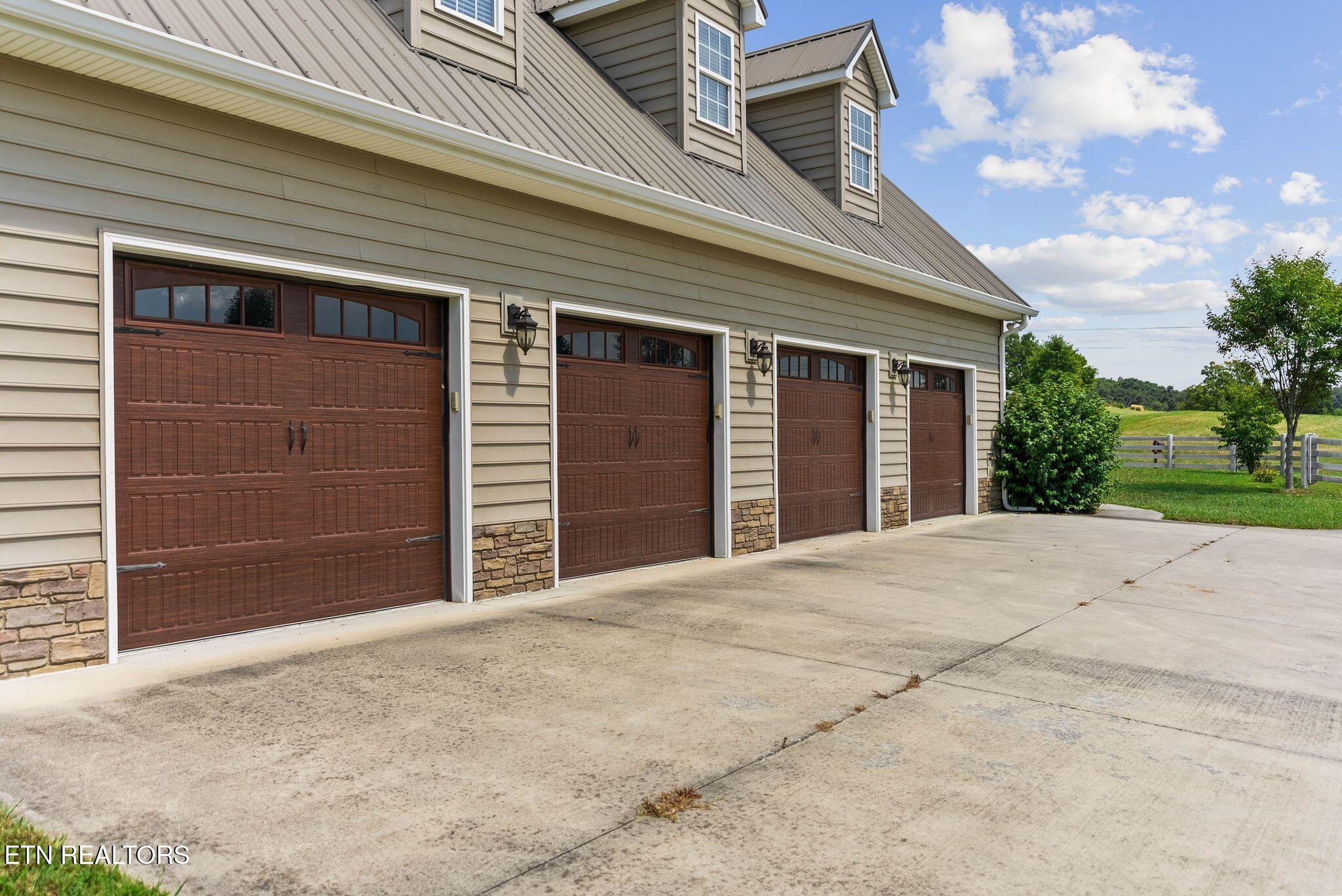 733 Simpson Road Whitesburg, TN 37891 - Photo 4 of 34 733 Simpson Rd-3