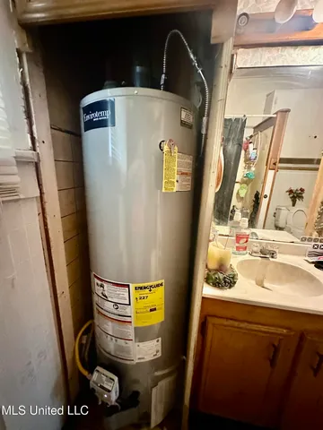 $49,760 | 513 South 5th Street, McComb, MS 39648