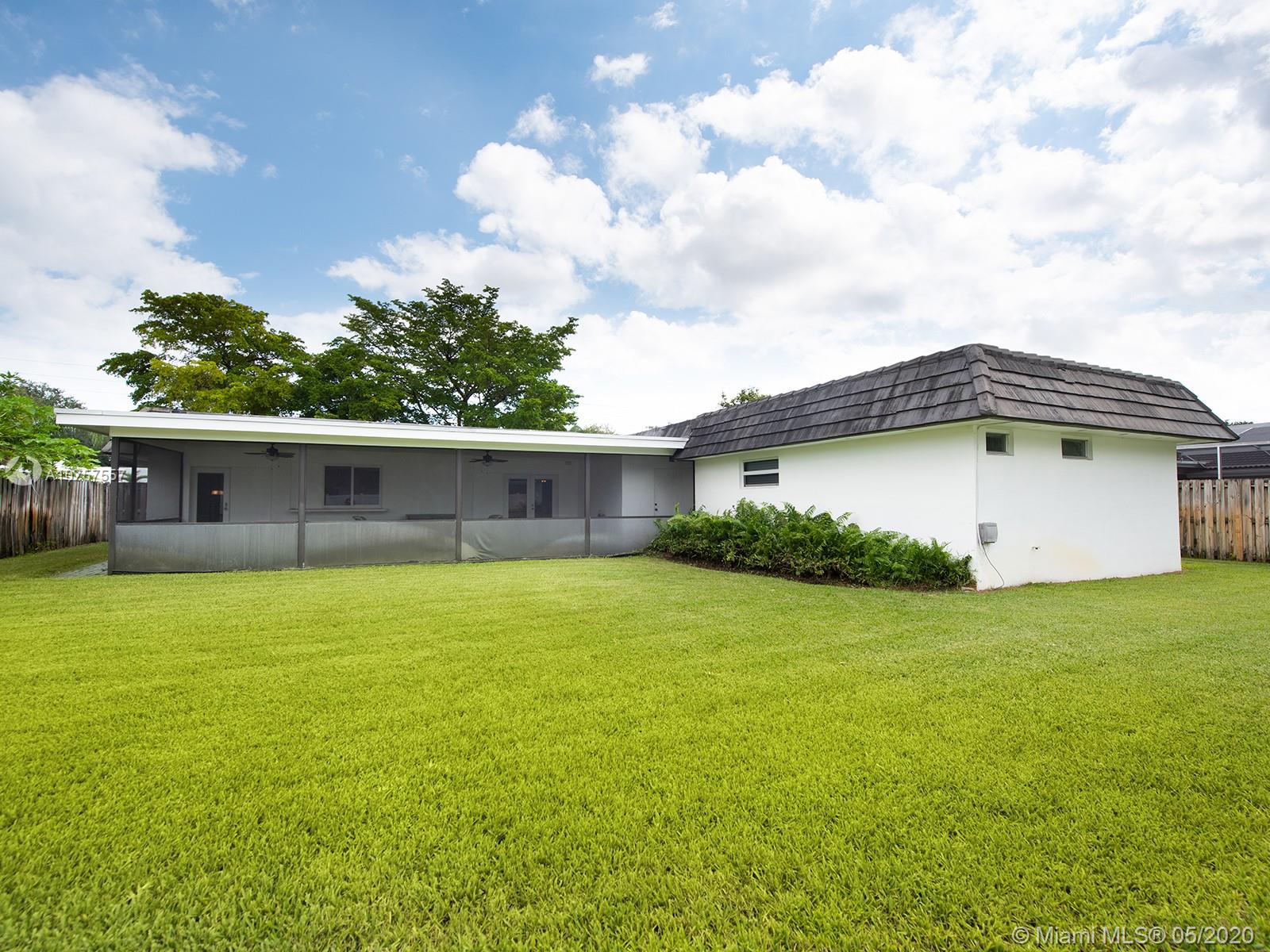 3680 North Park Road Hollywood, FL 33021 - Photo 15 of 25 Backyard