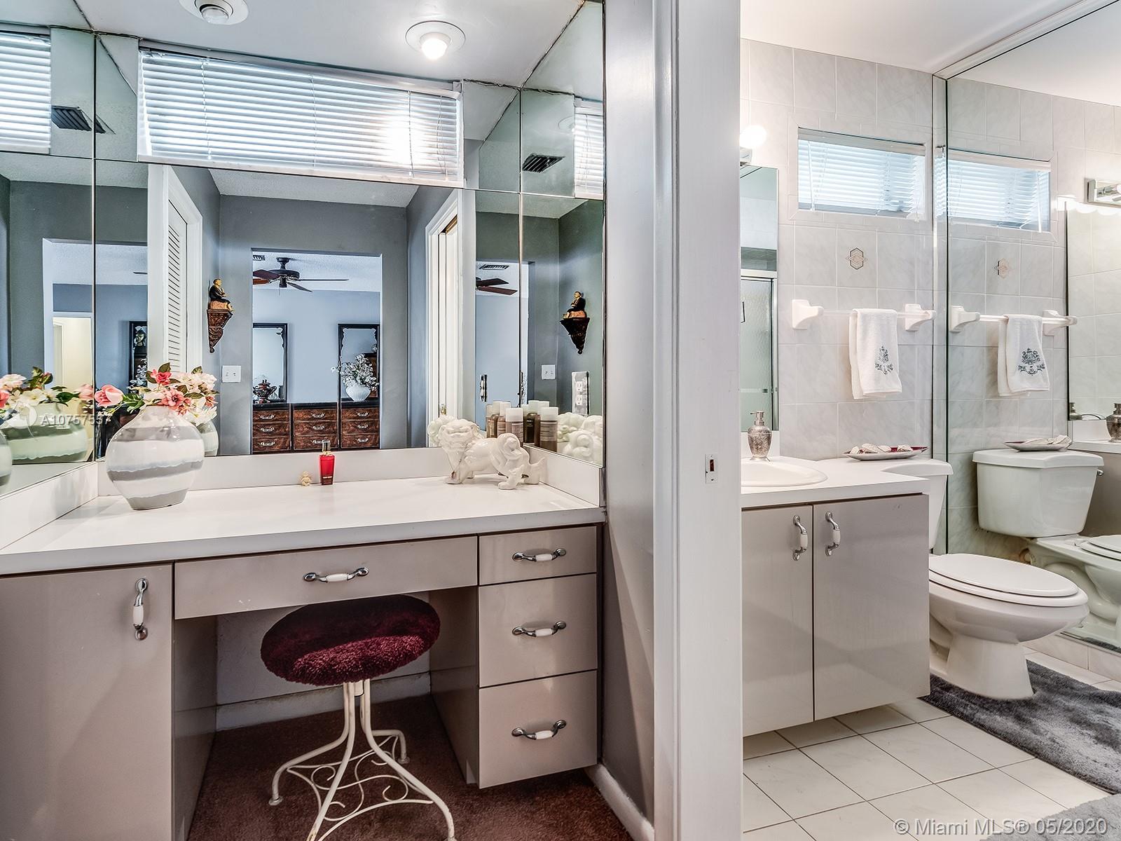 3680 North Park Road Hollywood, FL 33021 - Photo 18 of 25 Master bath