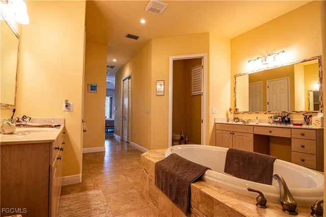 $500,000 | 1237 Northwest 36th Avenue, Cape Coral, FL 33993