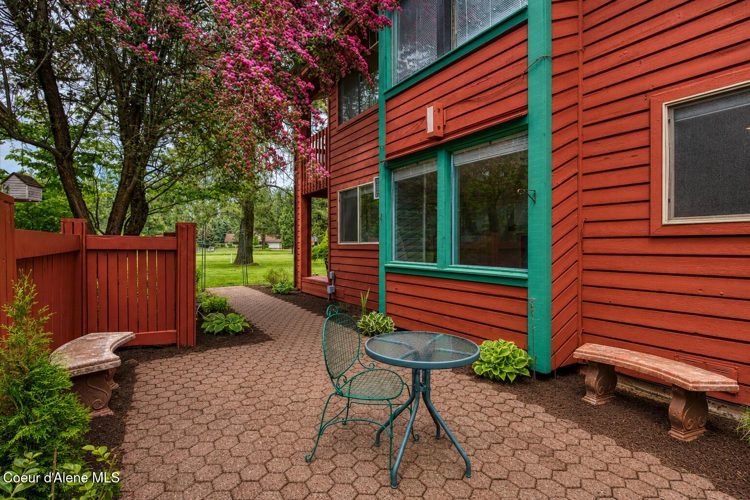 5299 West Green Court, Unit 2 Rathdrum, ID 83858 - Photo 35 of 49 Patio