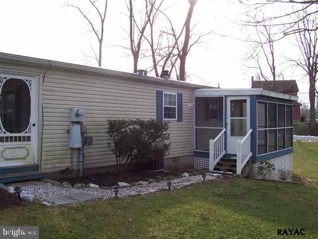 208 Runaway Road Abbottstown, PA 17301 - Photo 14 of 18 Gallery Image 14