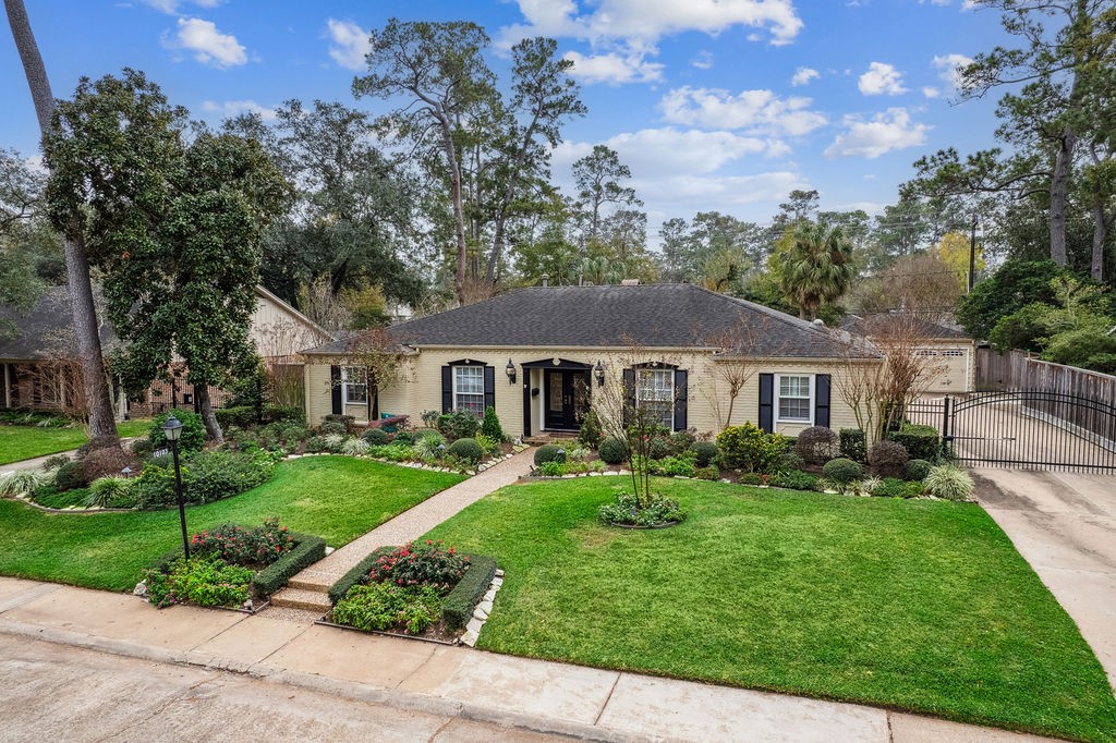 10103 Pine Forest Road Houston, TX 77042 - Photo 1 of 44