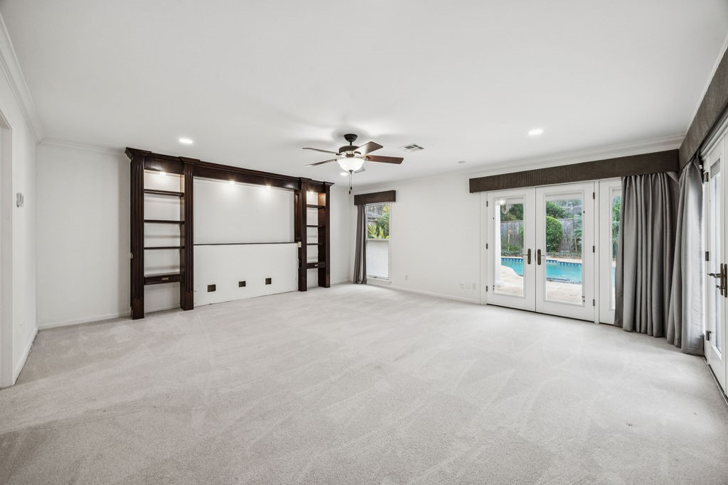 10103 Pine Forest Road Houston, TX 77042 - Photo 22 of 44