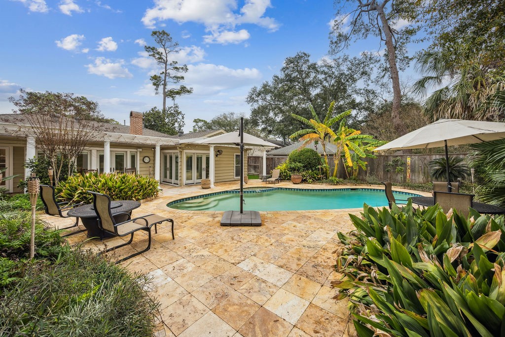 10103 Pine Forest Road Houston, TX 77042 - Photo 34 of 44