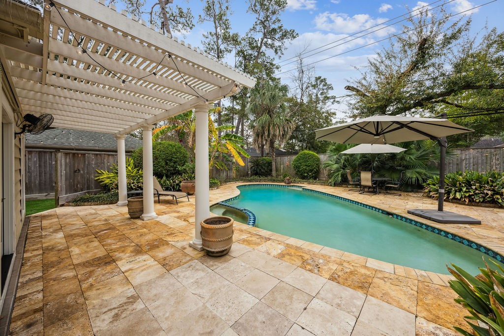 10103 Pine Forest Road Houston, TX 77042 - Photo 35 of 44