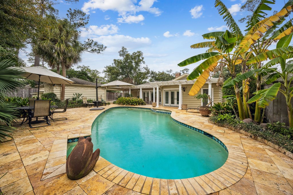 10103 Pine Forest Road Houston, TX 77042 - Photo 38 of 44