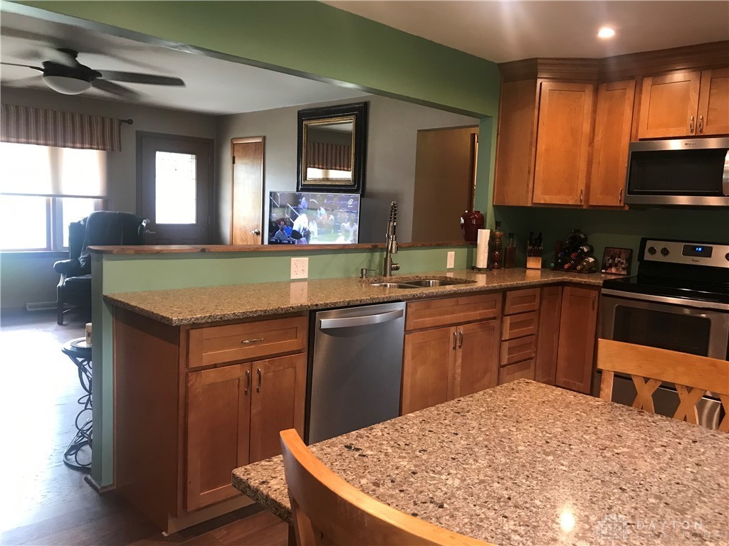 1408 Cornish Road Troy, OH 45373 - Photo 5 of 27 Gallery Image 5