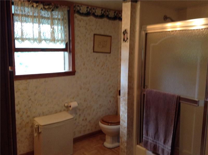 789 Bower Hill Road Pittsburgh, PA 15243 - Photo 15 of 24 Gallery Image 15