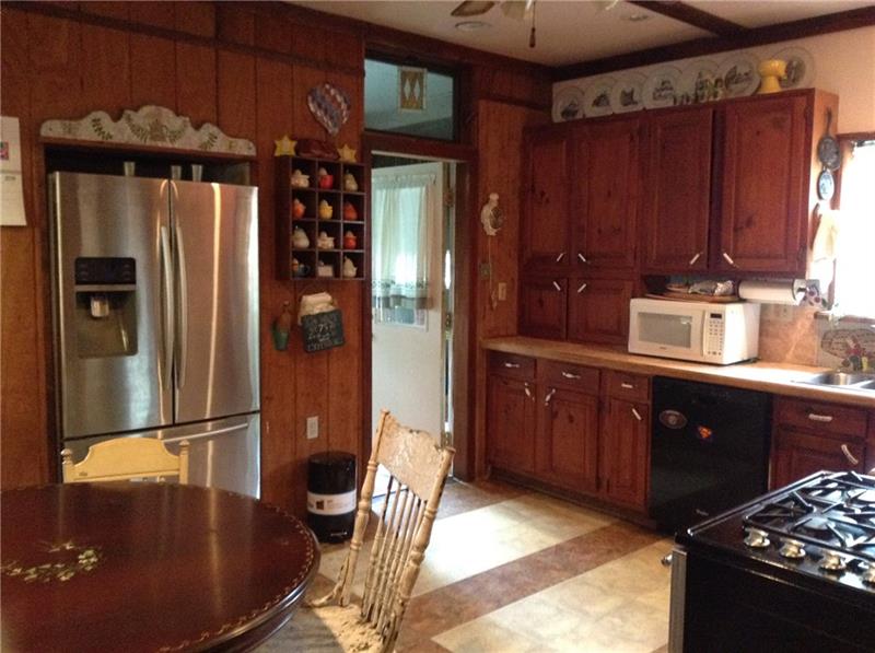 789 Bower Hill Road Pittsburgh, PA 15243 - Photo 10 of 24 Gallery Image 10
