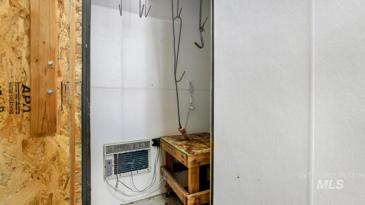 309 North Grape Street Shoshone, ID 83352 - Photo 24 of 26 Utility room with heating unit