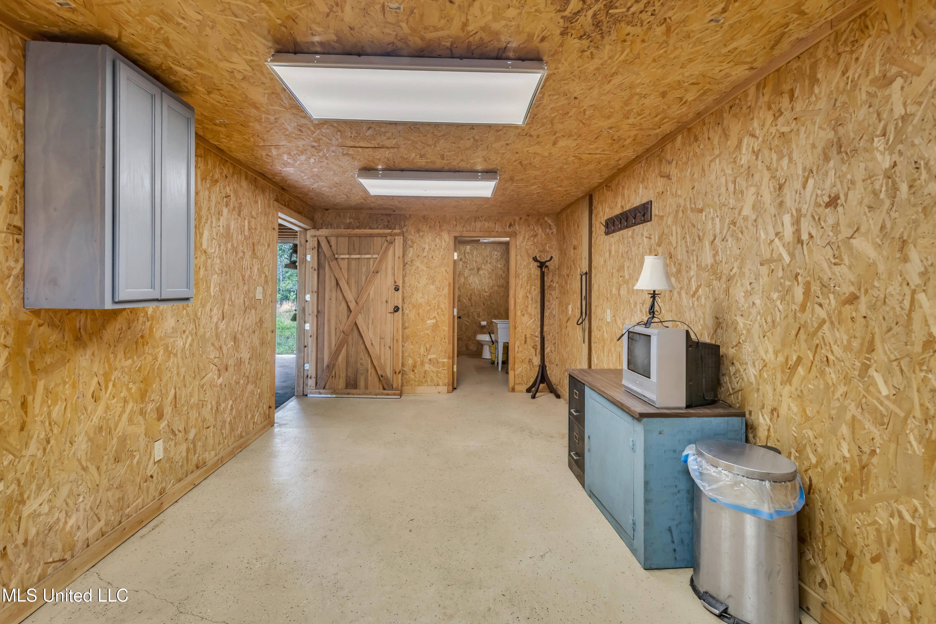 11300 Max Bryant Road Moss Point, MS 39562 - Photo 11 of 51 11300MaxBryantRd-11