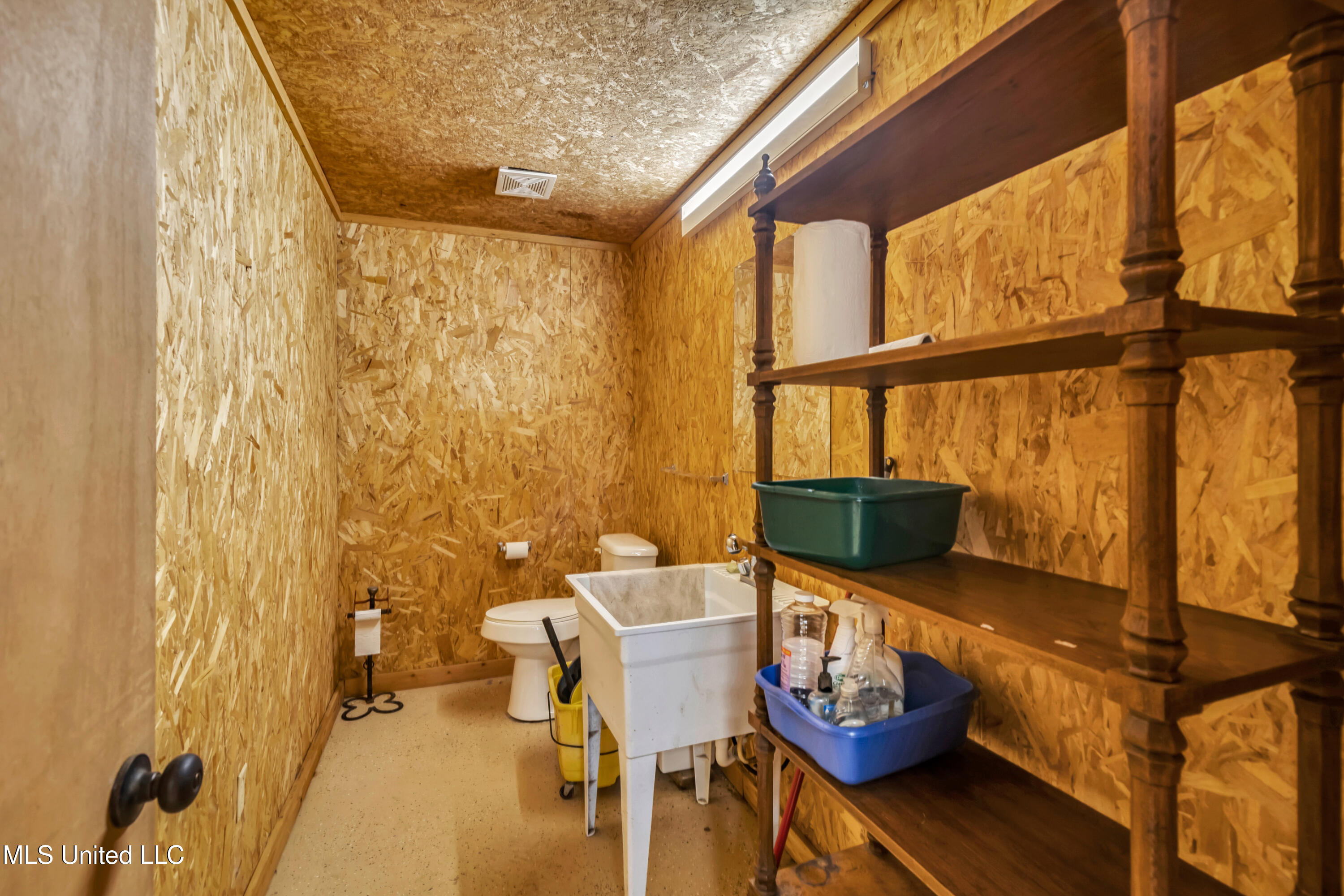 11300 Max Bryant Road Moss Point, MS 39562 - Photo 12 of 51 11300MaxBryantRd-12