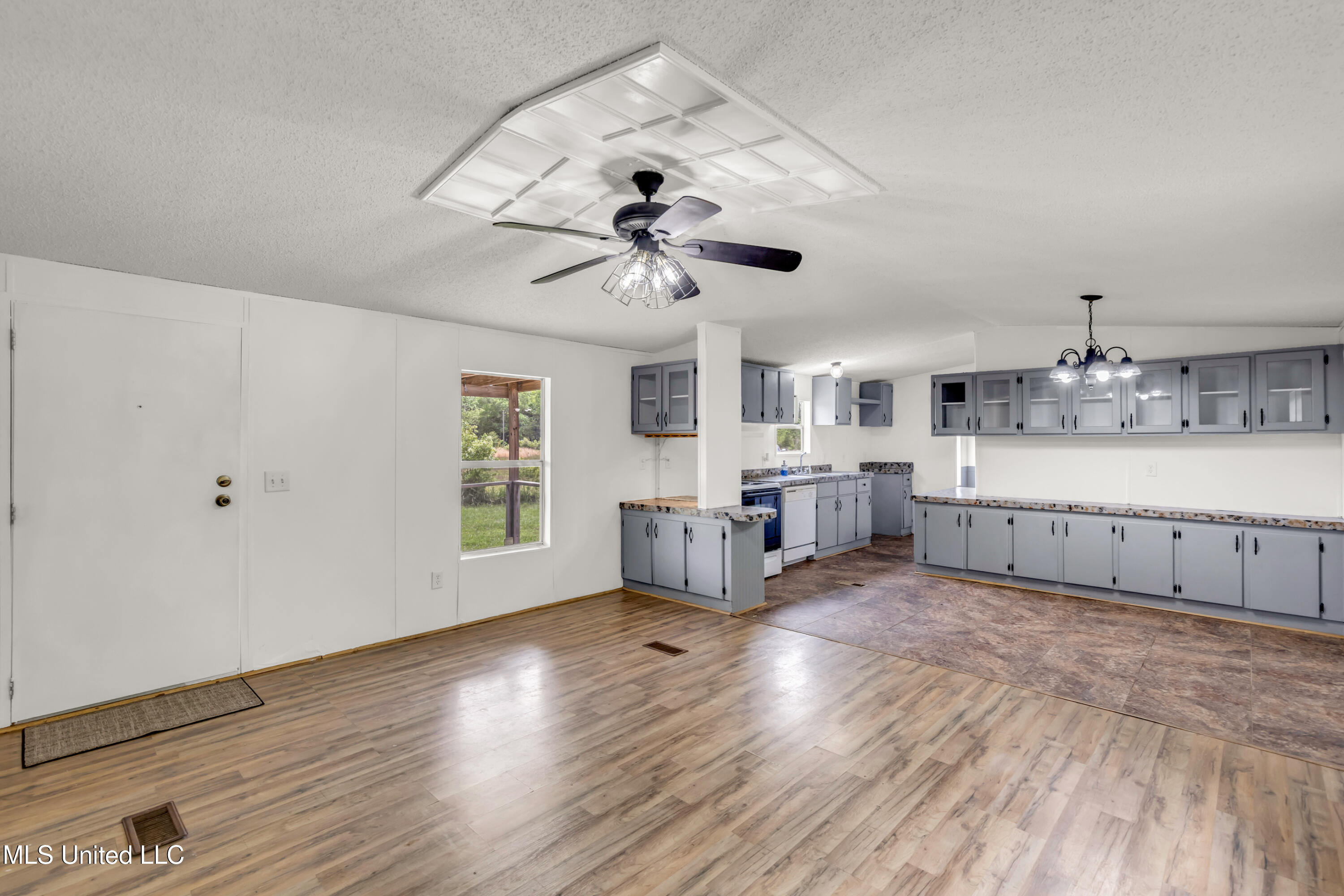 11300 Max Bryant Road Moss Point, MS 39562 - Photo 27 of 51 11300MaxBryantRd-27