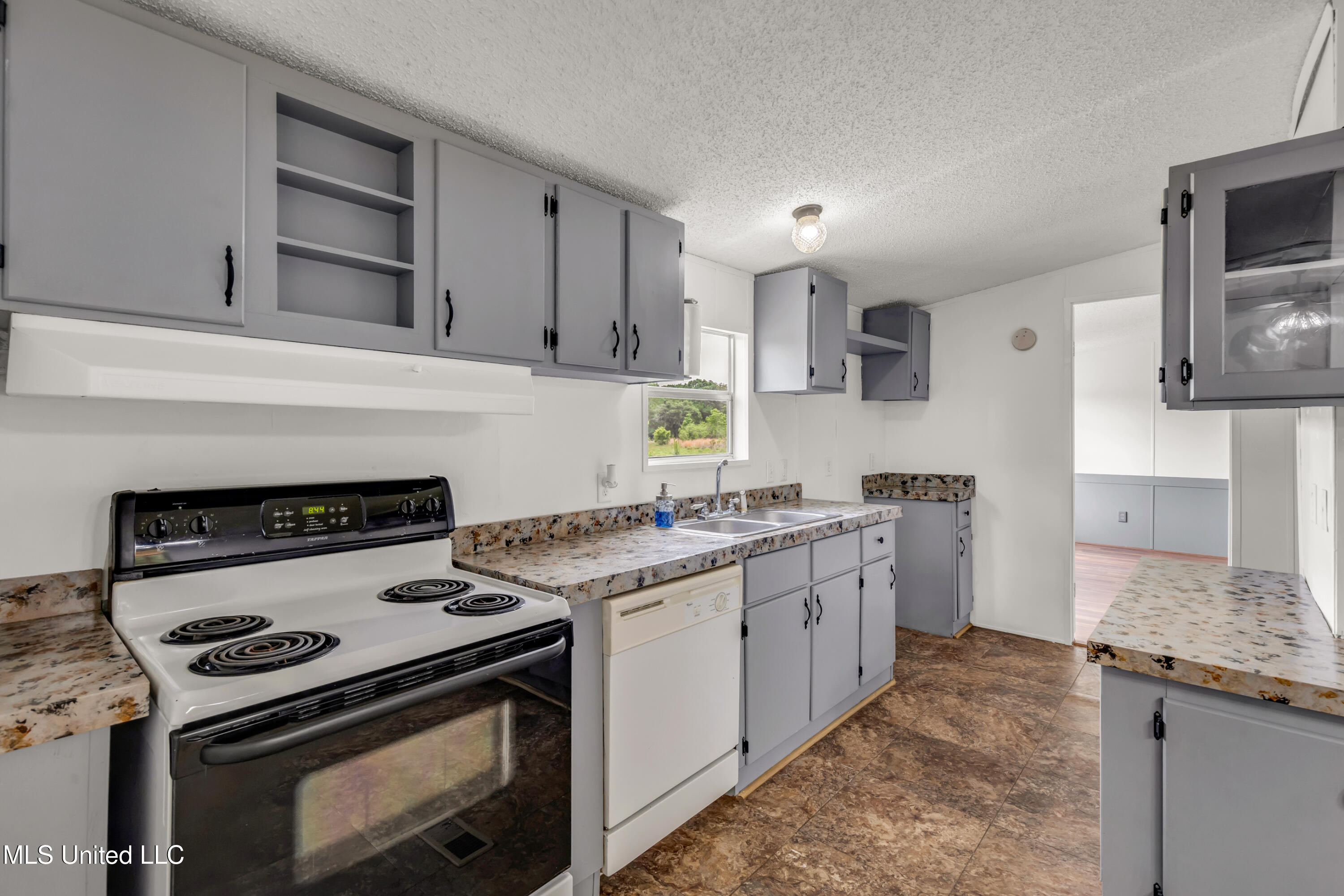 11300 Max Bryant Road Moss Point, MS 39562 - Photo 31 of 51 11300MaxBryantRd-31