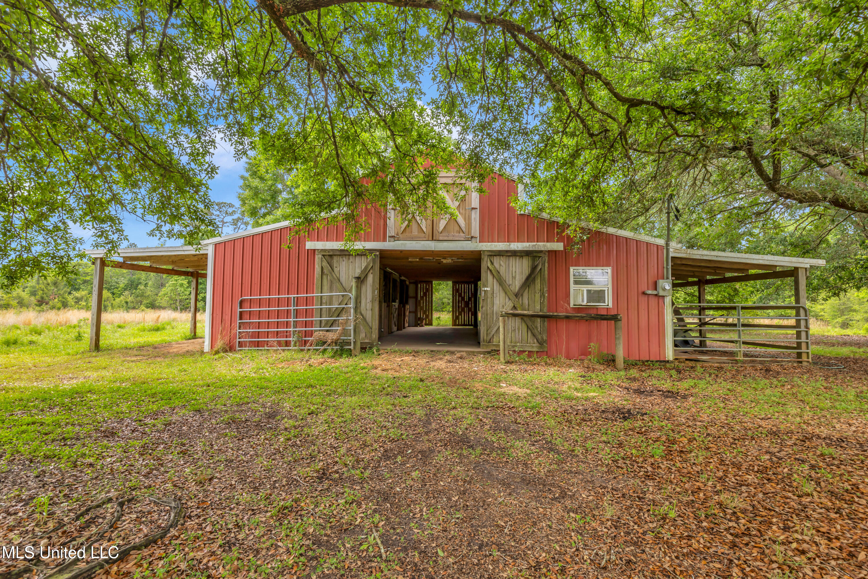 11300 Max Bryant Road Moss Point, MS 39562 - Photo 8 of 51 11300MaxBryantRd-8