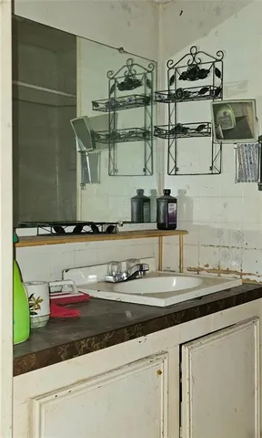 a close up of a bathtub