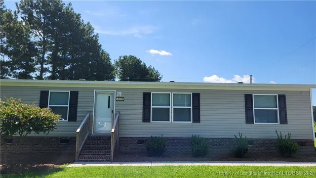 $1,300 | 358 Burns Road, Lumberton, NC 28358