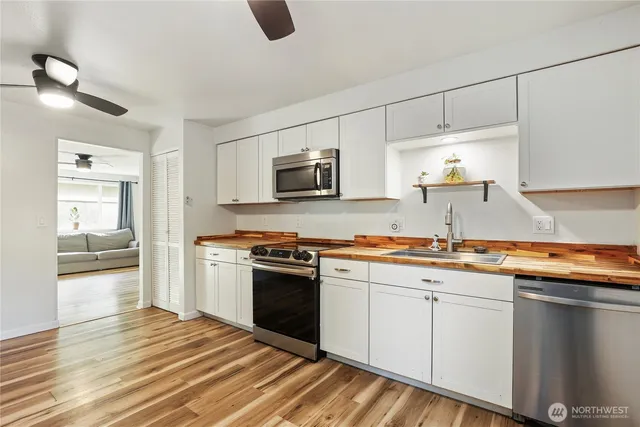 $475,000 | 250 Northeast Silver Pine Drive, Bremerton, WA 98311