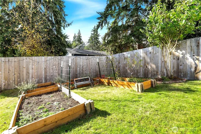 $475,000 | 250 Northeast Silver Pine Drive, Bremerton, WA 98311