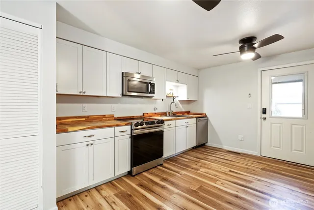 $475,000 | 250 Northeast Silver Pine Drive, Bremerton, WA 98311