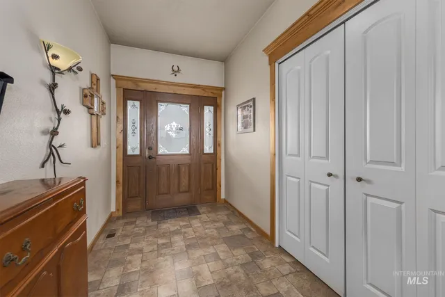 $1,300,000 | 2175 Graham Boulevard, Vale, OR 97918