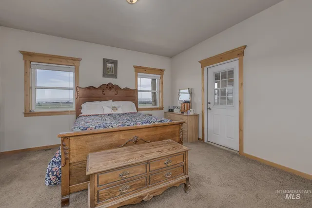 $1,300,000 | 2175 Graham Boulevard, Vale, OR 97918