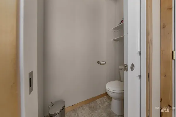 $1,199,900 | 2175 Graham Boulevard, Vale, OR 97918