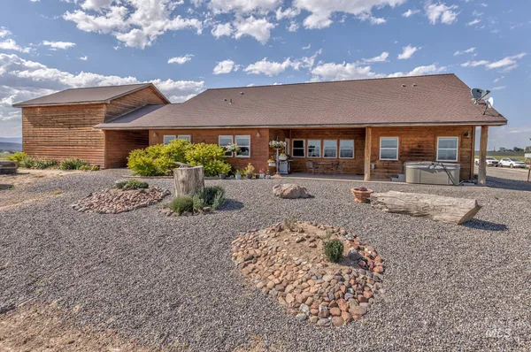 $1,199,900 | 2175 Graham Boulevard, Vale, OR 97918
