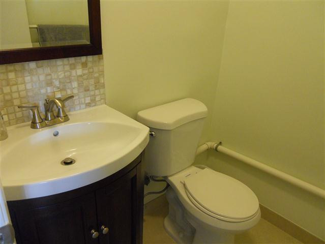 2100 Northeast 38th Street, Unit 218 Lighthouse Point, FL 33064 - Photo 10 of 20 Bathroom