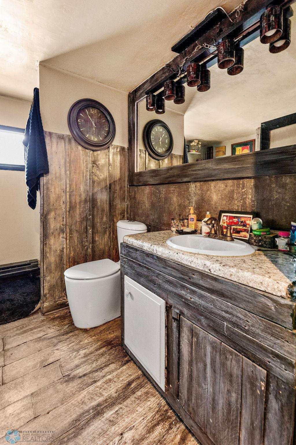 402 23rd Street South Fargo, ND 58103 - Photo 12 of 32