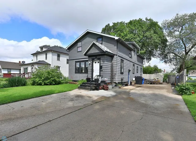 $230,000 | 402 23rd Street South, Fargo, ND 58103