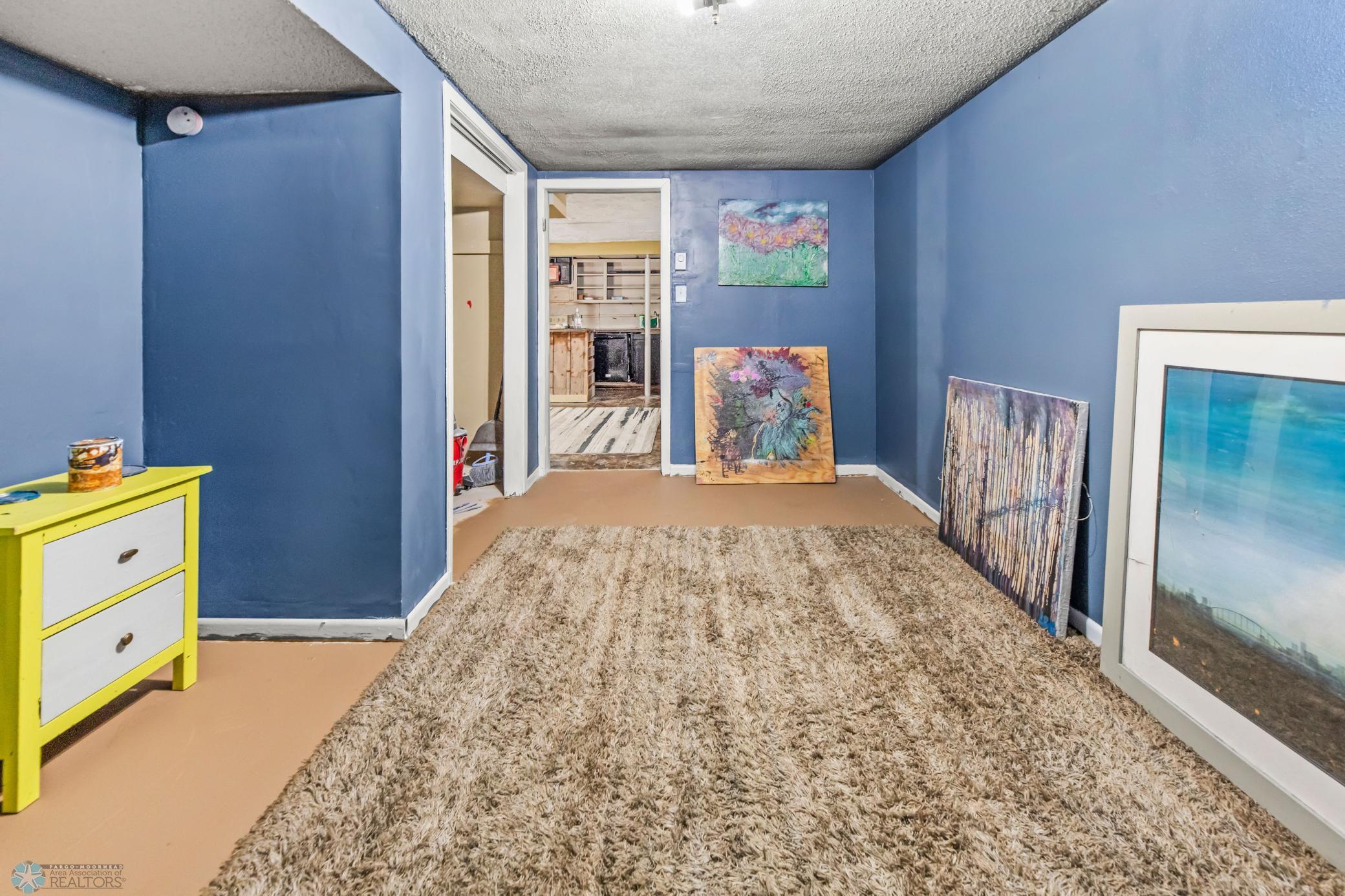 402 23rd Street South Fargo, ND 58103 - Photo 30 of 32