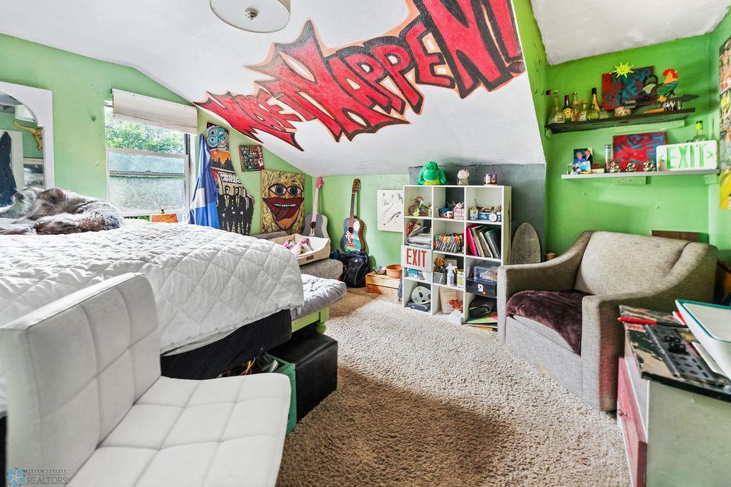 402 23rd Street South Fargo, ND 58103 - Photo 9 of 32