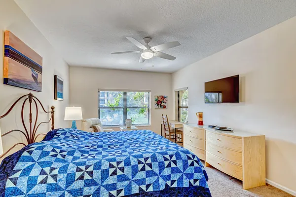 $3,000 | 200 Uno Lago Drive, Unit 105, Juno Beach, FL 33408