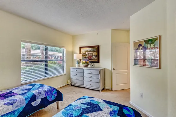 $3,000 | 200 Uno Lago Drive, Unit 105, Juno Beach, FL 33408