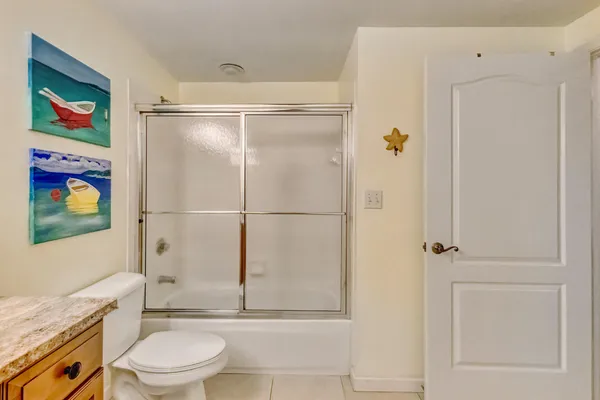 $3,000 | 200 Uno Lago Drive, Unit 105, Juno Beach, FL 33408