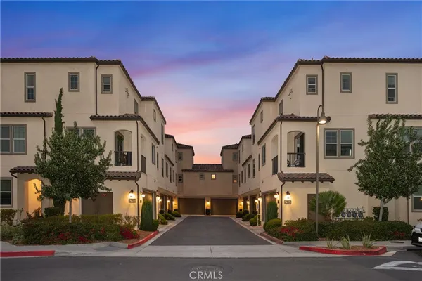 $749,000 | 4366 Pacifica Way, Unit 7, Oceanside, CA 92056