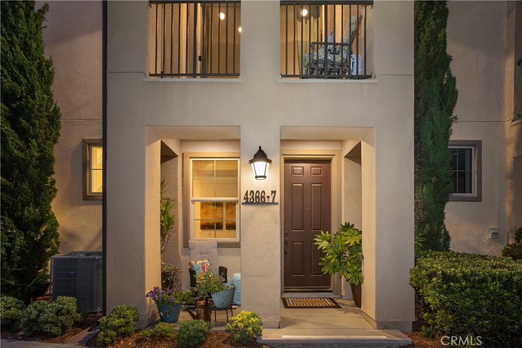 4366 Pacifica Way, Unit 7 Oceanside, CA 92056 - Photo 26 of 36 a view of a entryway of the house