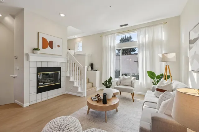 $998,000 | 979 Pinto Palm Terrace, Unit 45, Sunnyvale, CA 94087