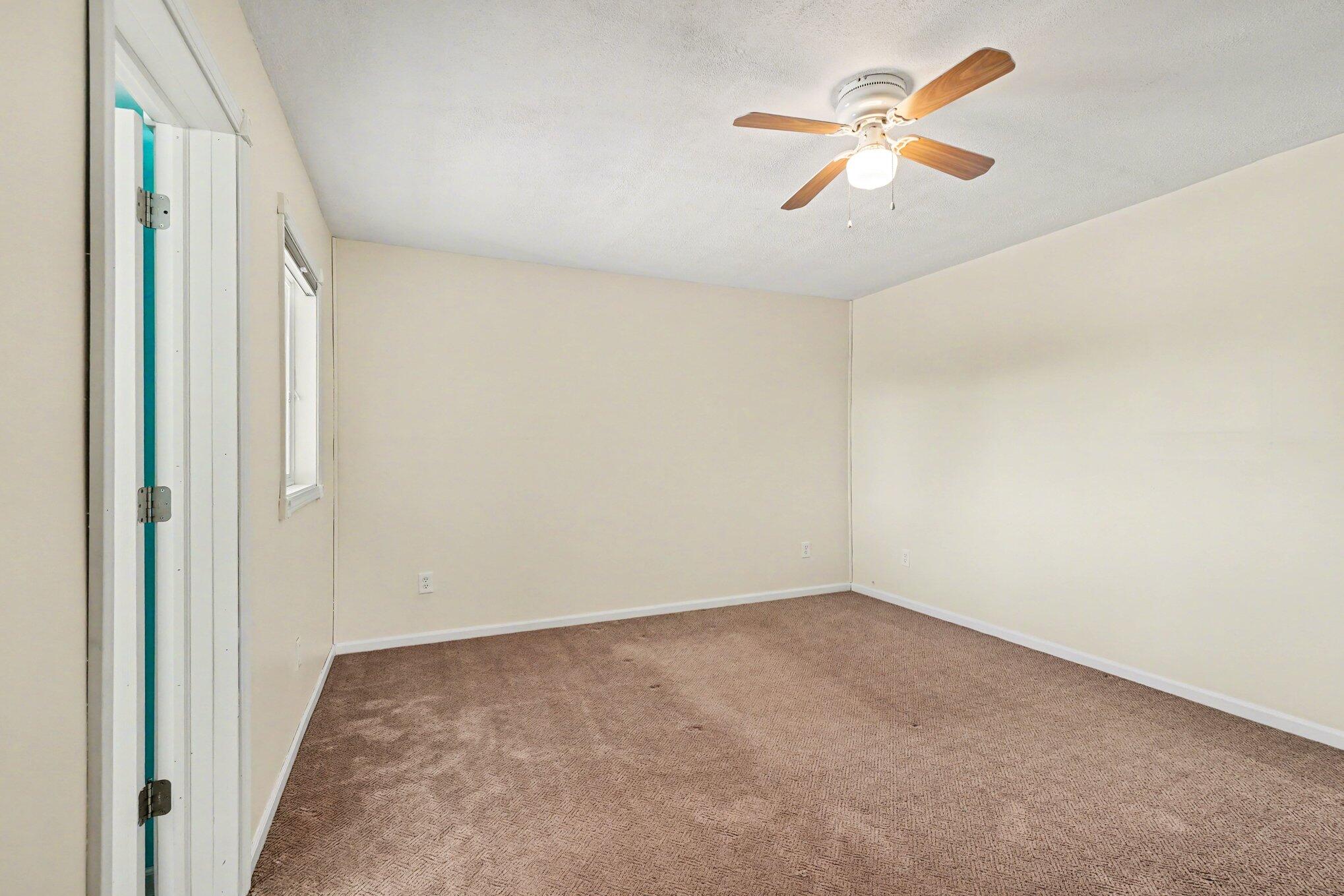 3214 7th Street Wayland, MI 49348 - Photo 18 of 45 019_file_1464