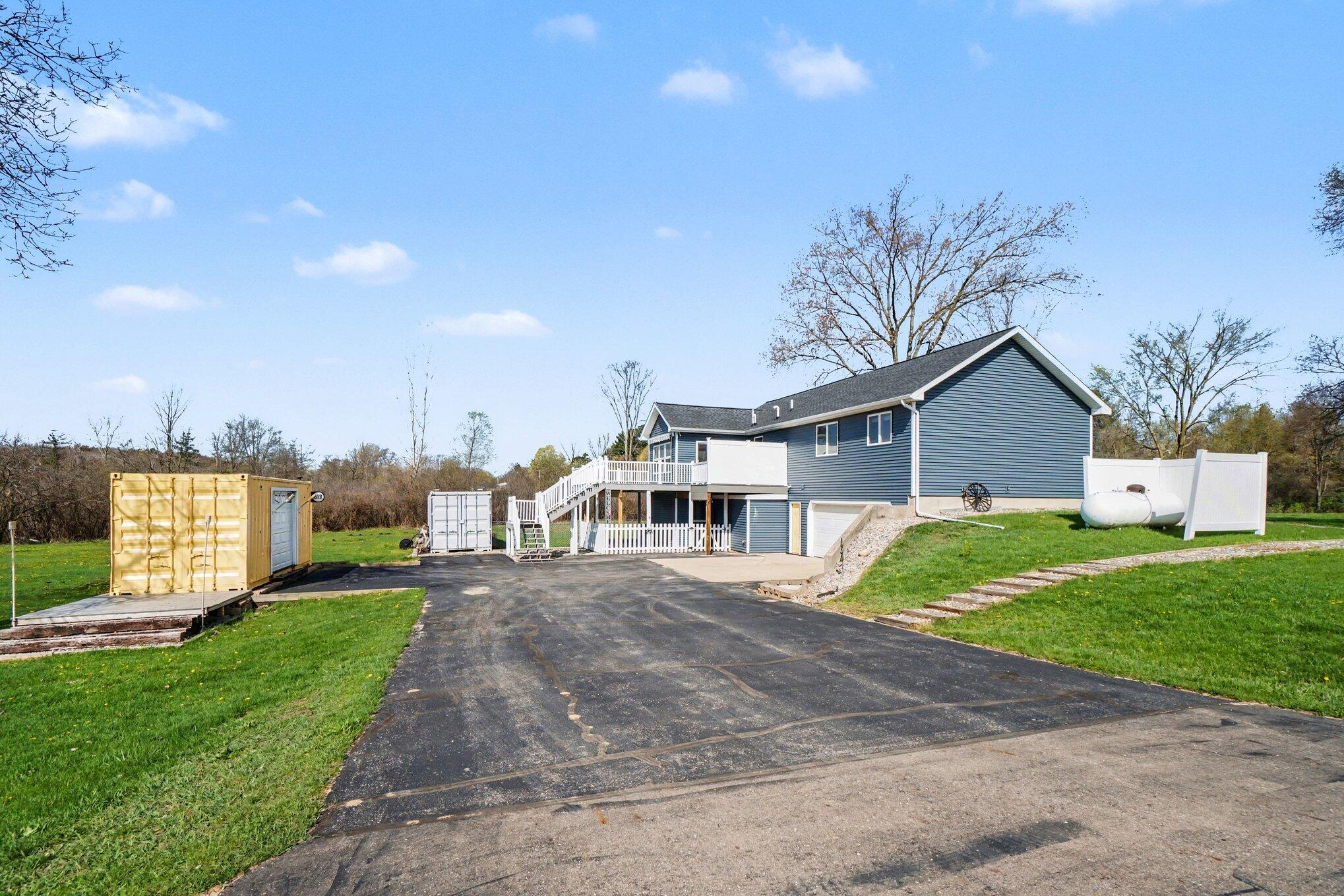 3214 7th Street Wayland, MI 49348 - Photo 29 of 45 032_file_5233