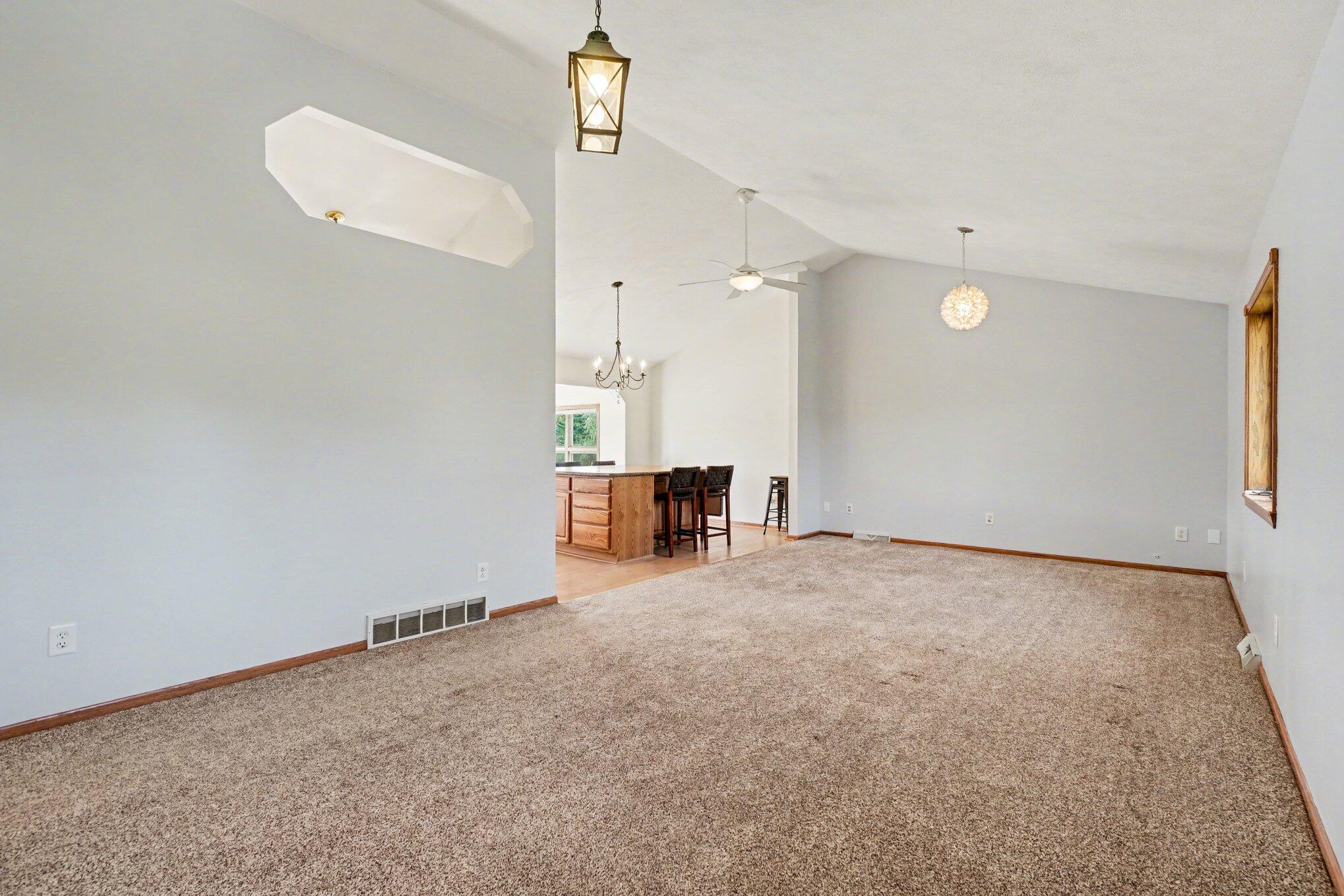 3214 7th Street Wayland, MI 49348 - Photo 7 of 45 009_file_3256