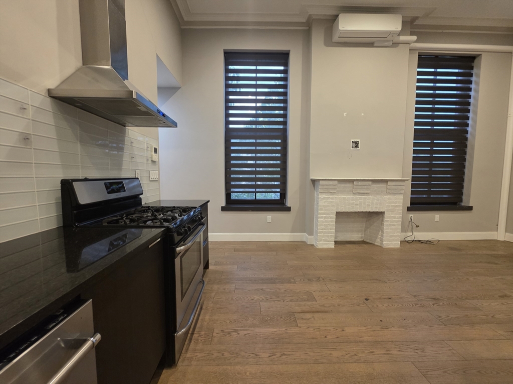 407 Dudley Street, Unit 4 Boston, MA 02119 - Photo 2 of 5