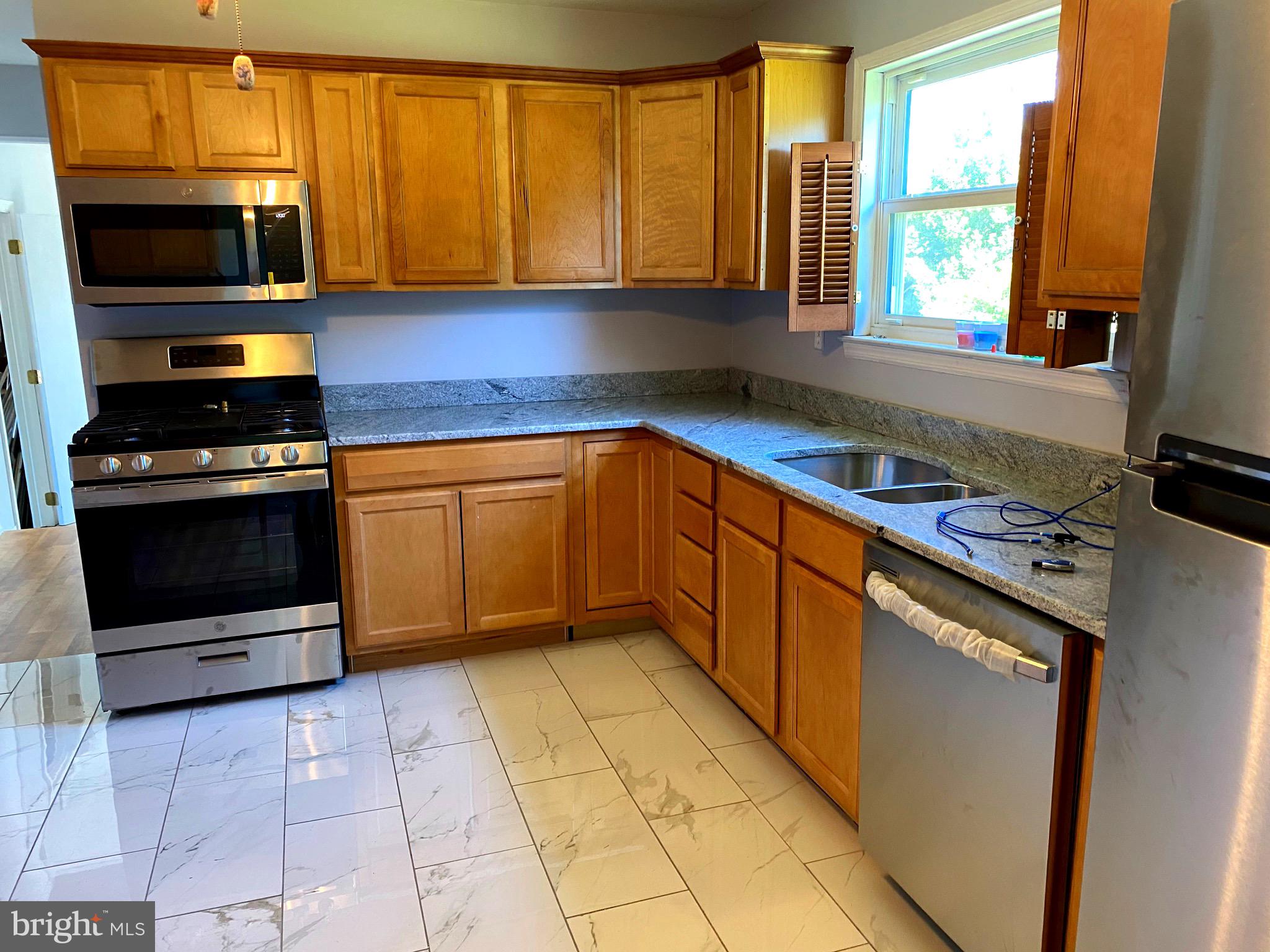 2163 Aster Road Macungie, PA 18062 - Photo 6 of 14 Gallery Image 6