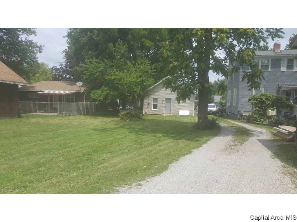 1121 Pulaski Street Lincoln, IL 62656 - Photo 11 of 14